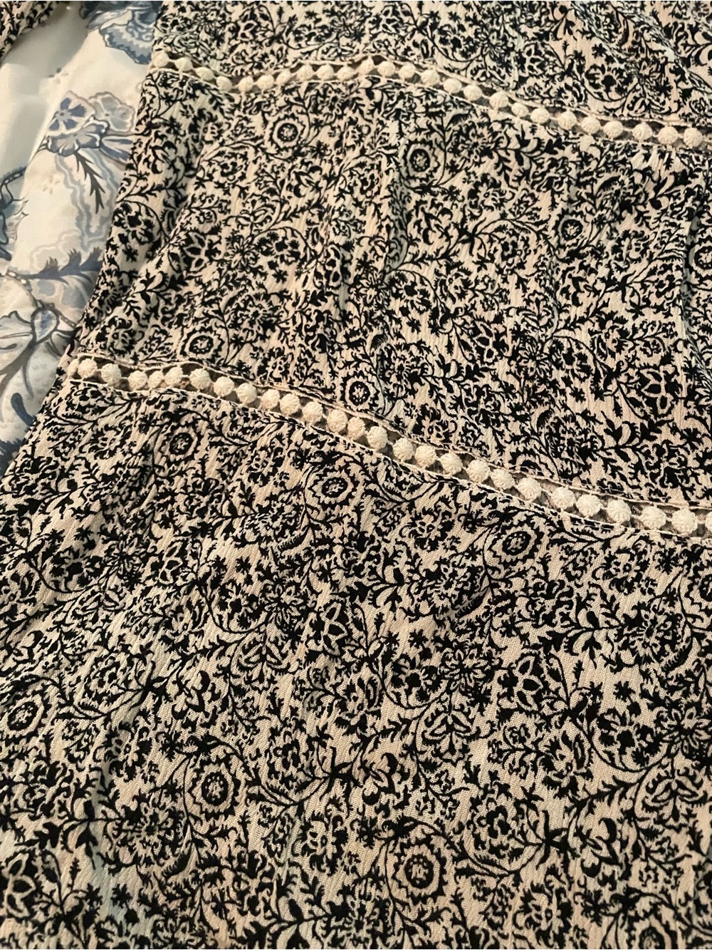Maurices Navy and Cream Cold-Shoulder Boho Floral Peasant Top - Picture 4 of 11